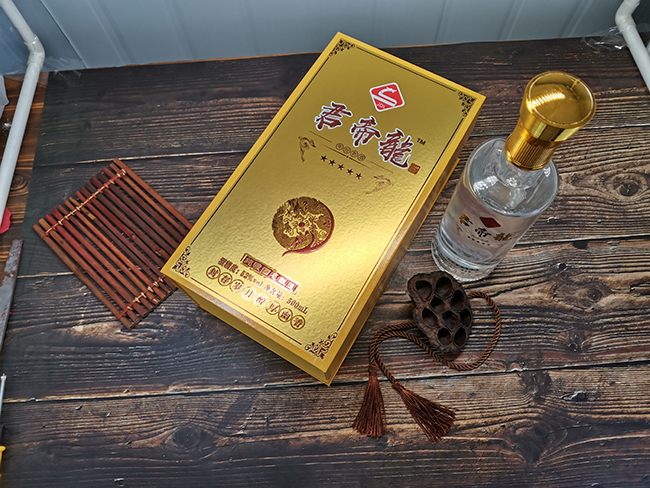 怎么区分粮食酒和酒精勾兑酒？
